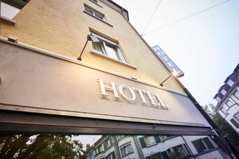Balegra Contactless Self Check-in Hotel Bâle