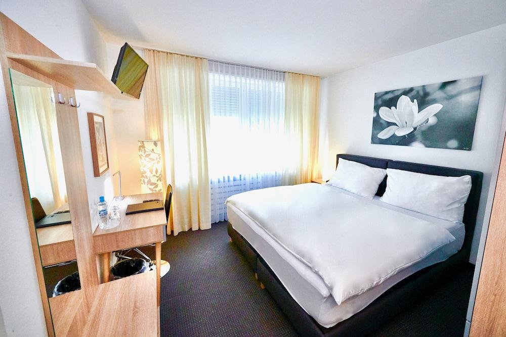 Balegra Contactless Self Check-in Hotel Bâle