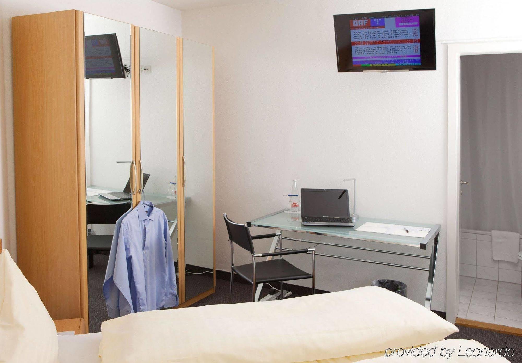 Balegra Contactless Self Check-in Hotel Bâle